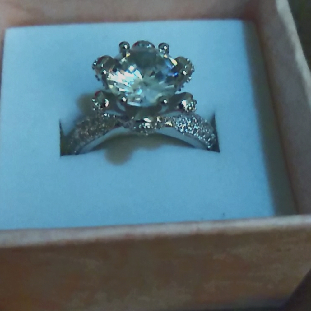 8 karat zirconia engagement Sterling Silver Ring